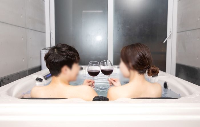 “전여친이 ‘앱’에 등록된 제 신용카드로 ‘호텔 결제’해 문자가 날아왔습니다”