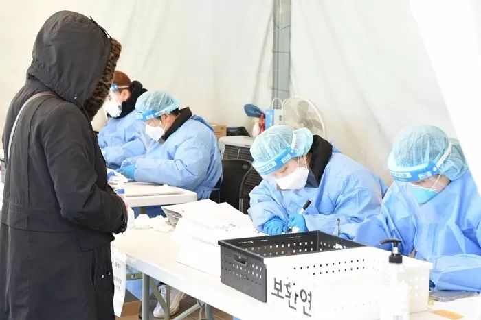 3월부터 백신 접종 관계없이 동거가족 확진시 ‘자가격리’ 면제