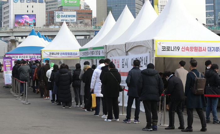 “코로나 7일 격리 끝나자마자 알바 가도 될까?” 질문에 전문가들의 대답