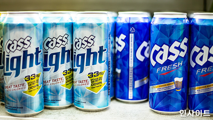 “소맥 12,000원 시대 열려”...소주 이어 맥주 가격도 7.7% 인상