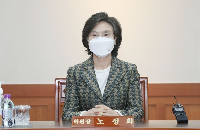 검찰, ‘사전투표 부실 논란’ 노정희 선관위원장 수사 착수