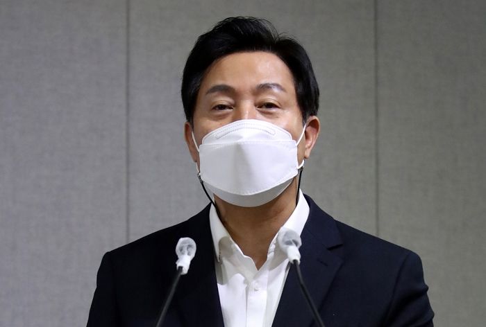 오세훈 서울시장, 코로나19 최종 확진...17일까지 재택 치료