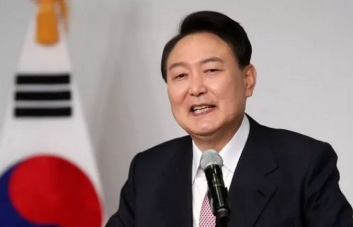 “당선되자마자 바이든과 ‘통화외교’”...역대 대통령과 비교 해 본 윤석열의 외교 활동