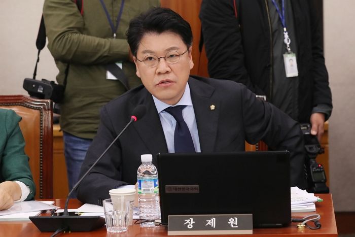 4년전 소주 한잔하자는 윤 당선인에게 ‘윤석열 저격수’ 장제원이 보였던 반응