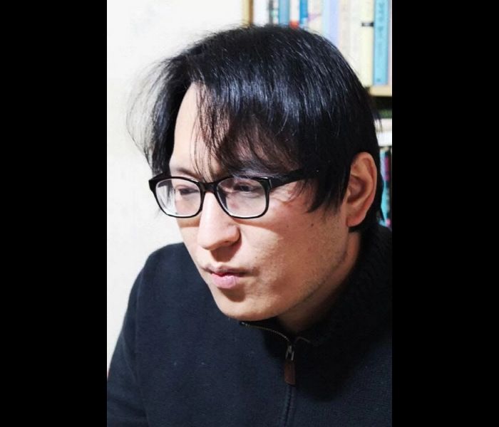 “하늘나라로 떠나” 박진성 시인 SNS 부고글 소동…“박씨 생명에 이상없다”