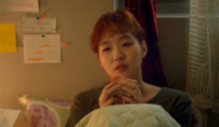 “발렌타인때 초코에몽 하나 줬더니 화이트데이날 하트 초콜릿 준 남사친, 그린라이트인가요?”