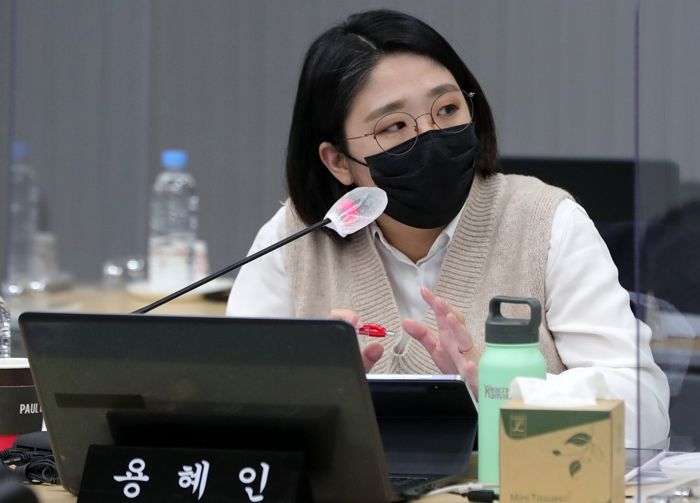 다 풀어줄거면 재판은 왜 하냐며 MB+이재용 사면 반대한 90년생 정치인