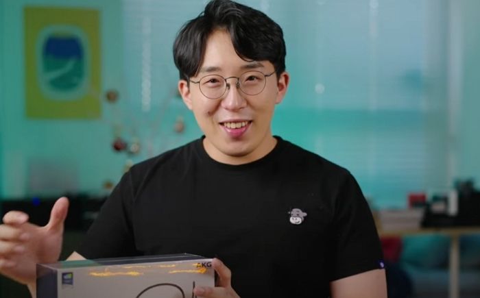 한국 남자 외모 비하하는 ‘한남티콘’ 사용했다가 빛삭하고 사과문 올린 210만 유튜버 잇섭