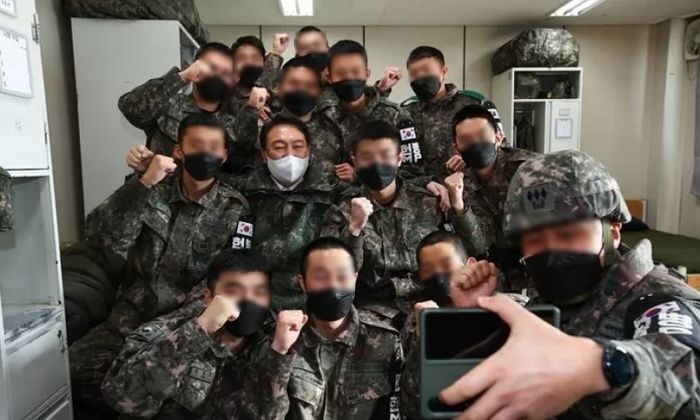 국방부, 윤석열 ‘병사 월급 200만원’ 공약 긍정 검토한다