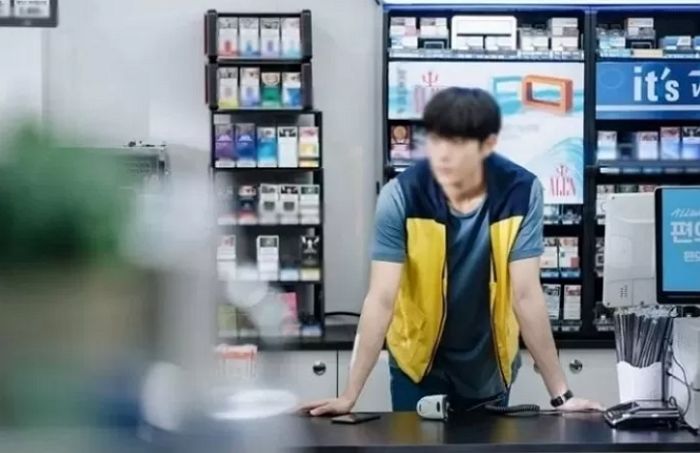 매일 오는 직장인 누나 짝사랑해 ‘포켓몬빵’ 하나씩 챙겨두는 편의점 알바