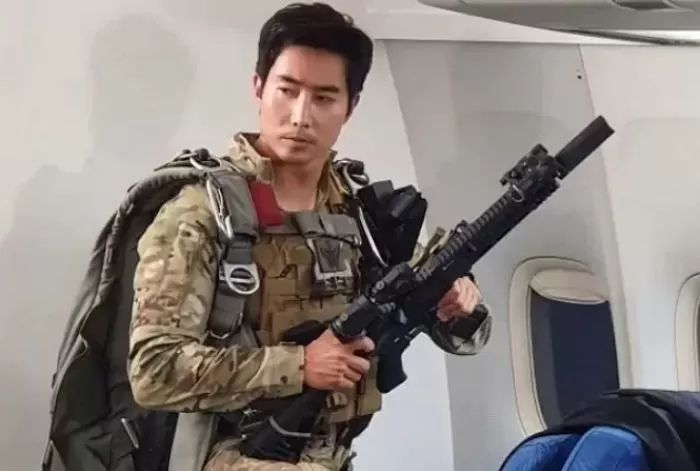 이근 측 “사망설·폴란드 호텔서 조식? 모두 가짜뉴스...법적 대응할 것”