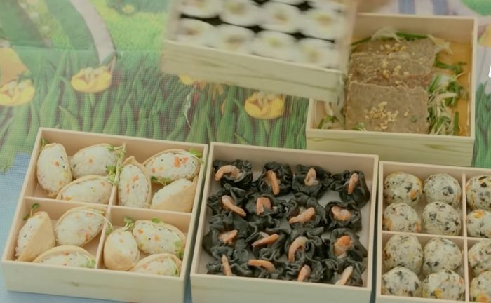 아이들 먹을 김밥 ‘토끼모양’ 해달라 요청했다 거절당하자 분식집에 ‘별점테러’한 고객