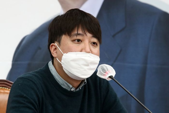 이준석, 장애인 지하철 시위에 “박원순 때 약속 못지켜...오세훈 들어서 시위 의아”