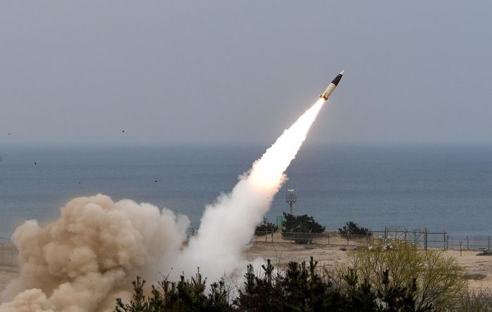 군, 北 ICBM 도발에 ‘현무-ⅡC’ 탄도 미사일 맞불...“실사거리 1000km”
