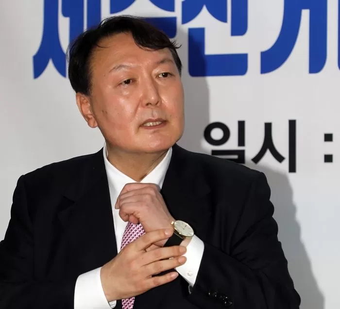 “윤석열 국정 수행 잘할 것 46%”...부정 49.6%로 2주 연속 상승