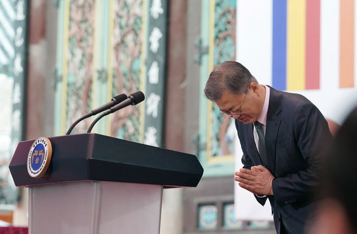 문 대통령 “퇴임 후 자연으로 돌아가 ‘잊혀진 삶’ 살겠다”