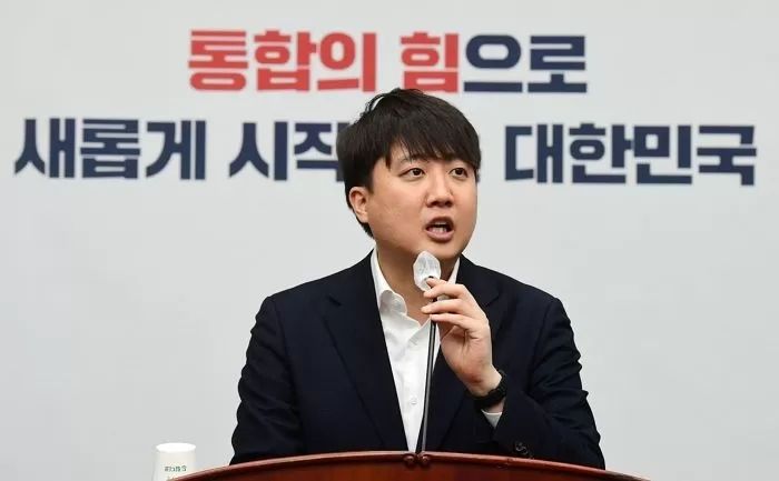 장애인 단체 토론 제안에 이준석 “1대1 토론·시간 무제한·사회자 김어준”