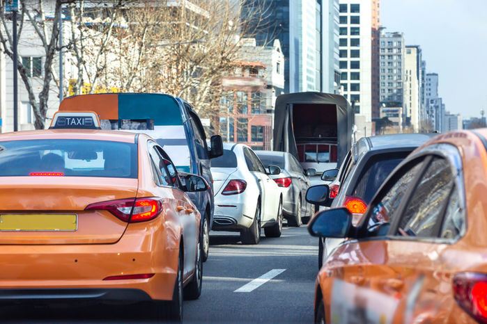 “아내 출산하는데 지갑 두고 왔다”는 승객에게 100만원 빌려줬다가 ‘사기’ 당한 택시기사