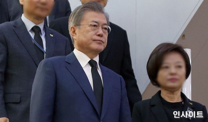 문재인 대통령 생활비 월 2천만원 넘게 썼다는 말에 청와대가 밝힌 공식 입장