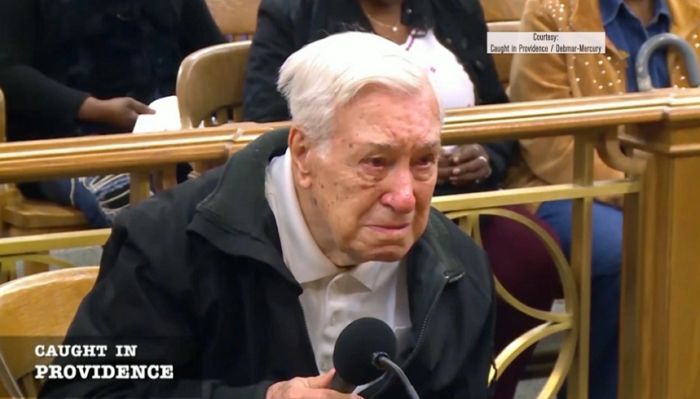 스쿨존서 과속한 96세 할아버지가 법정서 한 말 듣고 판사가 ‘무죄 판결’ 내린 이유