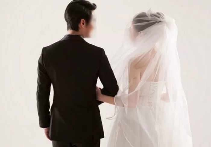 “5년 넘게 연애한 예비신랑이 결혼할 때까지 ‘탈모’를 숨겼습니다”