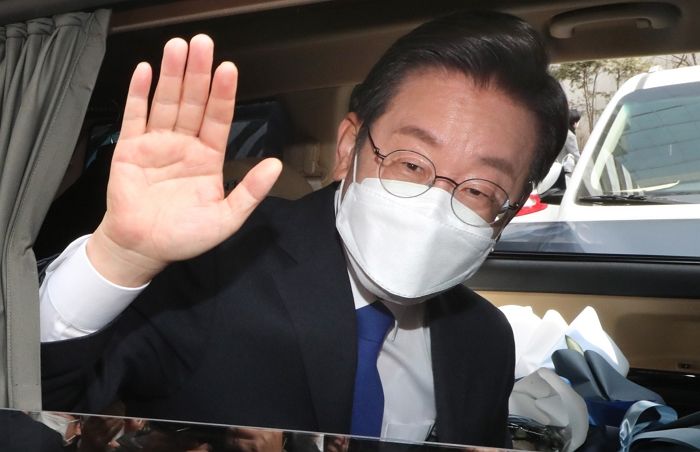 대선 패배 이재명, 6월 국회의원 재보궐 선거 출마하나
