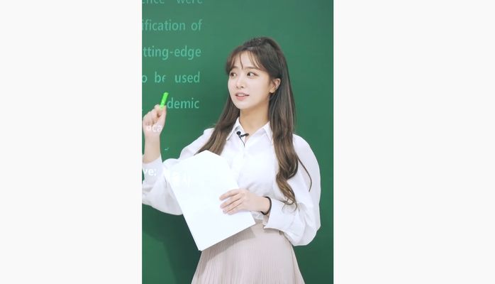 이투스가 영입했다는 ‘역대급 옆선 미녀’ 영어 강사의 정체 (영상)