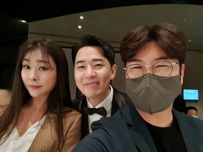 오늘(9일) 연하 아내와 웨딩마치 울린 MC 붐 ‘결혼식’ 현장 사진