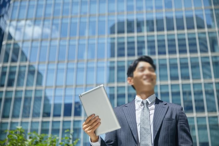 5년전 빚내서 집 사라던 서울대 출신 ‘흙수저’ 변호사가 2022년에 인증한 재산 근황