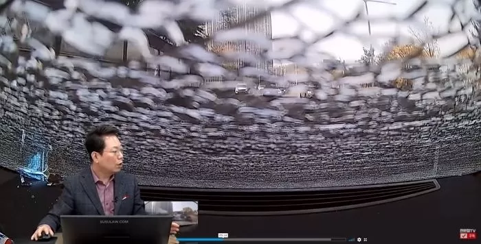 “대구 아파트 옥상서 날아온 맥주병에 달리던 차 유리창이 싹다 깨졌습니다” (영상)