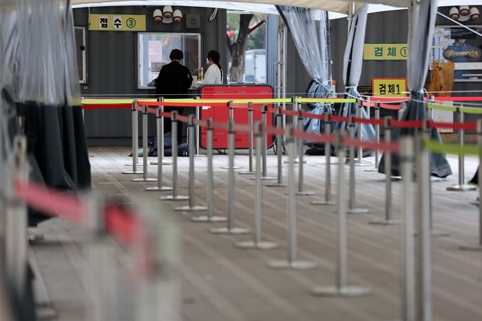 어제(14일) 코로나19 확진자 12만 5,846명 발생...위중증 이틀 연속 900명대