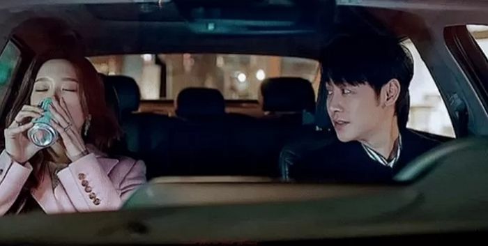 여직원 조수석에 태운 채 여친 픽업 온 남친...“별일 아냐vs열받아”