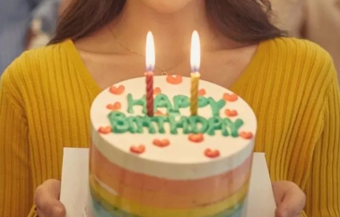 공무원 남친이 생일선물로 200만원대 명품백 안 사주자 막말 쏟아낸 여성