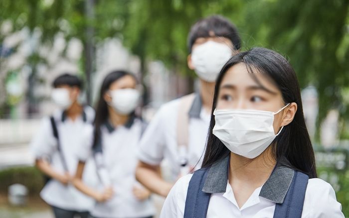 마스크 벗으면 ‘마기꾼’ 소리 들을까봐 ‘다이어트·피부관리’ 돌입한 10대 청소년들