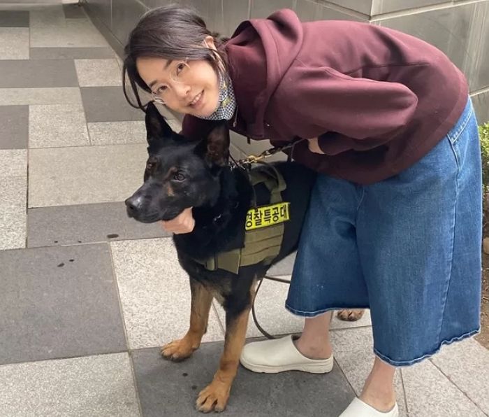 김건희 여사 “명품 사야 한다면 ‘사비’로 구매...국민 세금 허투루 쓰는 일 없을 것”