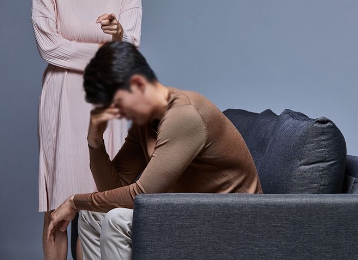 임신 8개월인 아내와 이혼하고 싶다는 남성에게 비난 대신 위로가 쏟아진 이유