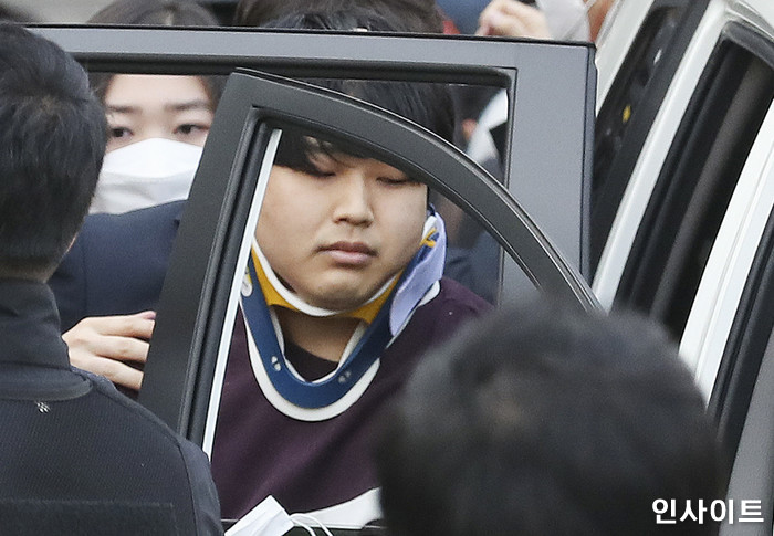 조주빈에게 경찰이 ‘아동 성보호법 위반 혐의’ 적용하자 검찰이 보완수사해 적용한 최종 혐의