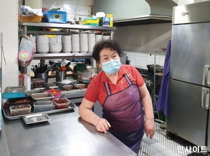 산불 진화 소방관들에게 150인분 공짜밥 차려준 ‘강원 양양’ 한 식당 사장님