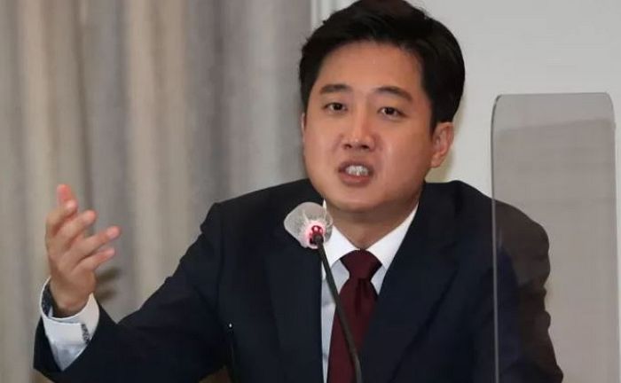 ‘이재명 게임’ 랭킹 1위 ‘사라진초밥십인분’ 계정주 압수수색에 이준석이 한 말