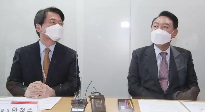 인수위 “출산한 부모에 매달 100만원 주는 ‘부모급여’ 도입”