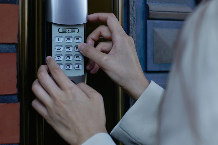 여의도 주상복합 아파트서 90억 절도사건 발생...범인은 재혼한 아내와 의붓딸