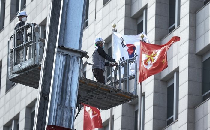 尹, 국방부 청사에 대통령 집무실 2개 만든다...“어디서 일하는지 모르게”