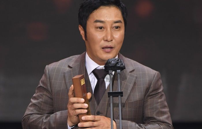 갯벌서 조개 잡다 밀물에 고립돼 숨진 70대...개그맨 김병만 어머니였다