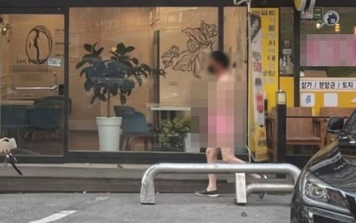 “실외 마스크 해제...경기 이천시에 마스크만 빼고 다 해제한 남성이 나타났어요”