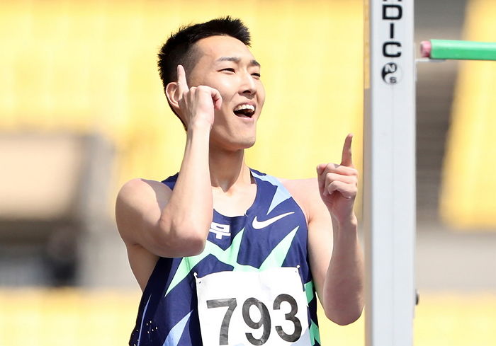 우상혁, 올해 높이뛰기 실외 세계랭킹 1위...2m32