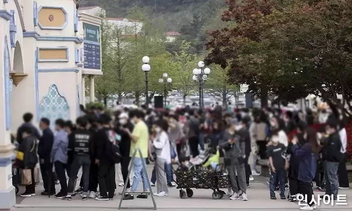대국민 ‘눈치게임’ 시작된 오늘(5일)자 어린이날 ‘에버랜드·롯데월드’