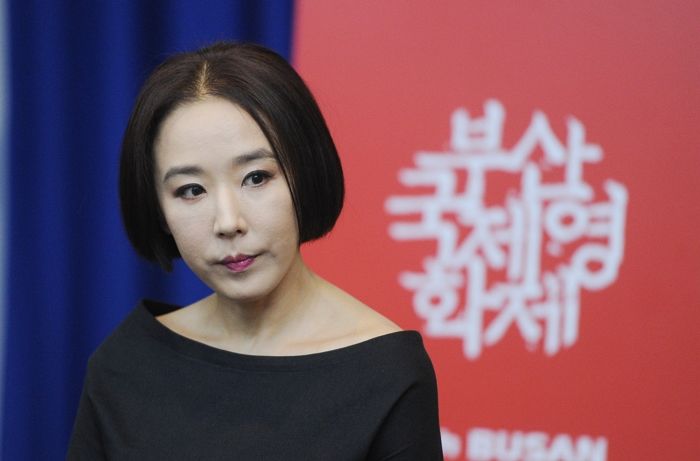 영화배우 강수연, 심정지 상태로 병원 이송...현재 의식 불명