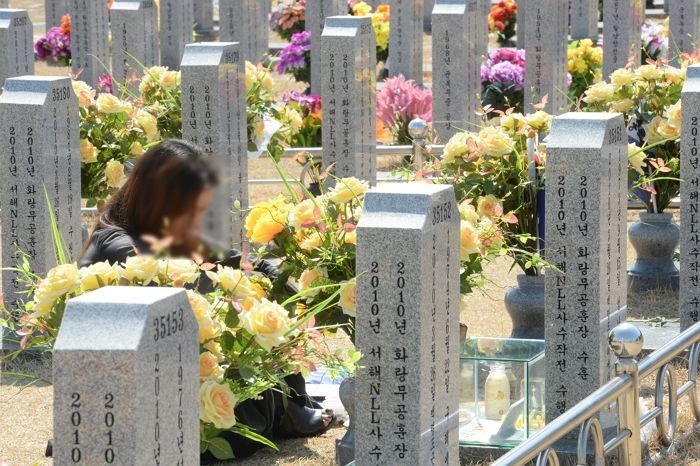 윤석열 정부, 천안함 생존 장병 ‘국민영웅’으로 취임식 무대 올린다