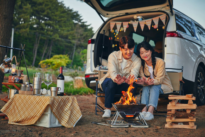 SUV 자동차 있는 남친과 하면 로맨틱 감성 폭발하는 여름 ‘트렁크 캠핑’