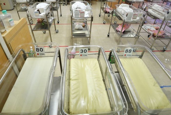 “2만명 태어났는데 사망은 O만명”...‘인구절벽’ 더 가팔라졌다